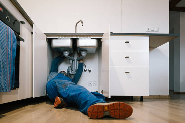 Professional Leak Detection technician working in Alexandria, IN